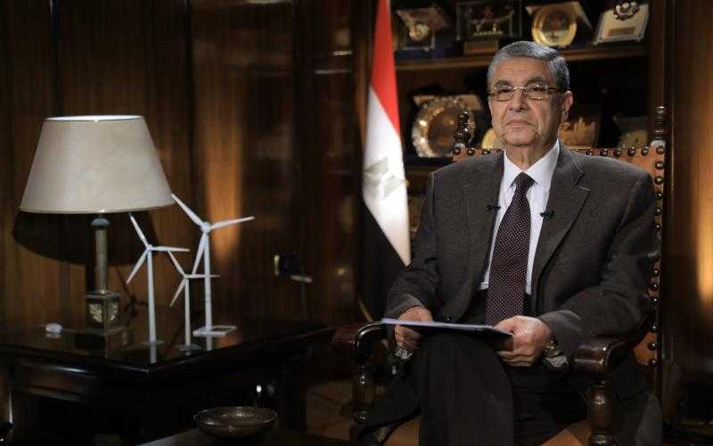  محمد شاكر يستعد لمغادرة مكتبه وأنباء عن تولي محمود عصمت الكهرباء