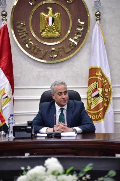  العمل تصدر بيان عاجل بشأن موعد إجازة تحرير سيناء في القطاع الخاص