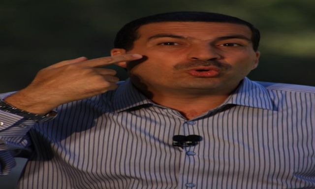 عمرو خالد : الإعلام سبب الفتنة في مصر ، وحصول الإسلاميين على الأغلبية أمر طبيعي