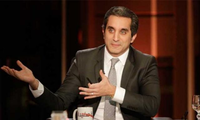 باسم يوسف يعتذر من عمرو حمزاوي حول افطار ”رابعة العدوية”