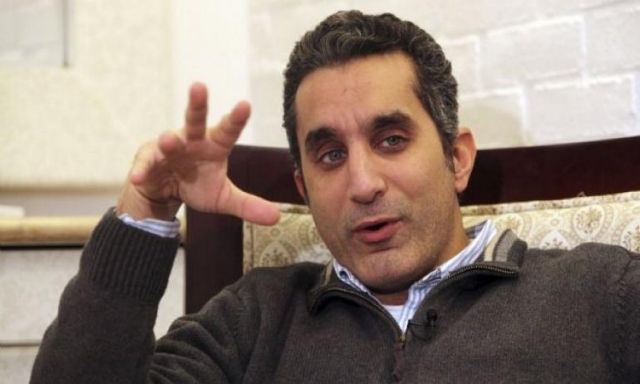 باسم يوسف معلقا على خطالب الرئيس المؤقت: شايفين الفرق يا جزم؟!