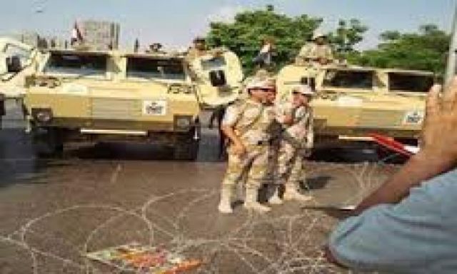 نشر 5 مدرعات عسكرية أمام وزارة الدفاع تحسبا لمظاهرات الإخوان تحت شعار ”جمعة الشهداء”