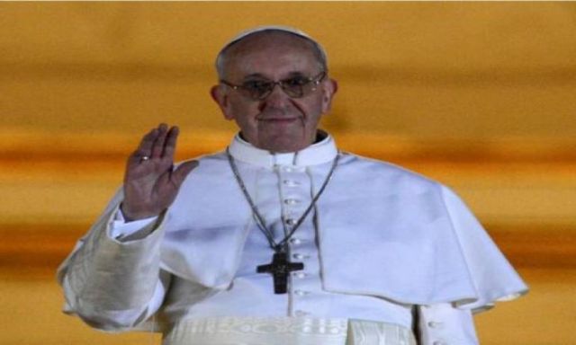 بابا الفاتيكان يدعوا المسيحيين للصلاة من أجل السلام في سوريا