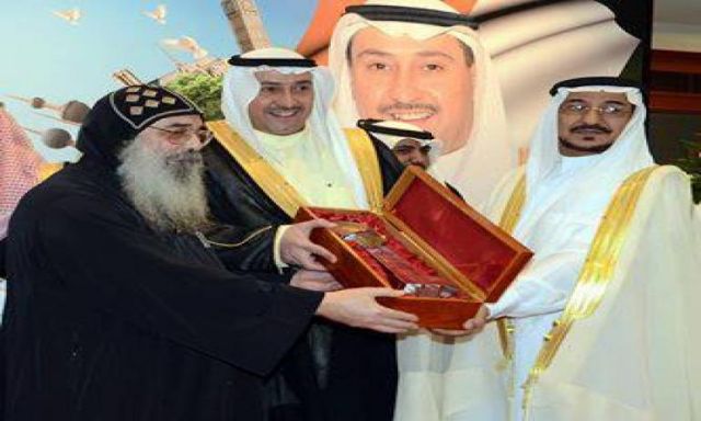 راعي الكنيسة الارثوذكسية بالكويت يتسلم جائزة سفير المحبة والسلام
