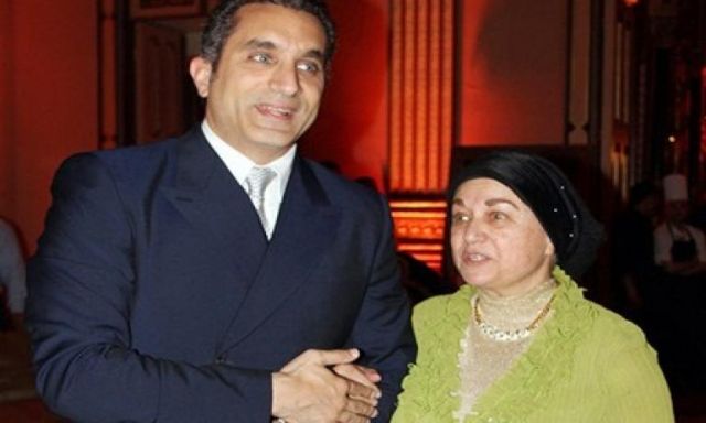 بالصور.. شماتة الإخوان فى وفاة والدة باسم يوسف