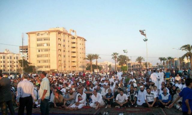 إلغاء صلاة العيد بمسجدى ”رابعة والفتح”