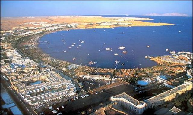 محافظ جنوب سيناء :شرم الشيخ تستقبل 3.5 مليون سائح فى 2014