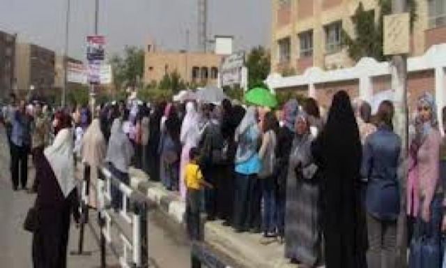 إزدحام مرورى بشارع الهرم بسبب طوابير الناخبين فى لجان بالطالبية