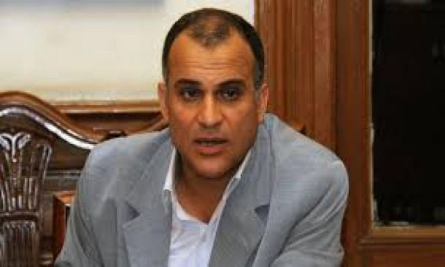 بلاغ للنائب العام يتهم عمرو هاشم ربيع بإذاعة أخبار كاذبة عن السيسى