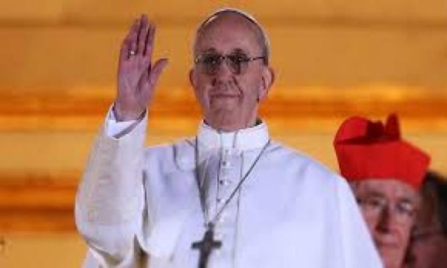 بابا الفاتيكان : نشعر بالحزن بسبب ثقل خطايانا ولا داعي لنستسلم للإحباط