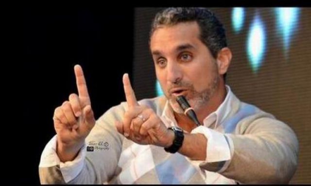 باسم يوسف يعتذر عن تقديم برنامجه بعد اقتحام مؤيدى السيسى للاستديو الذى يسجل فيه