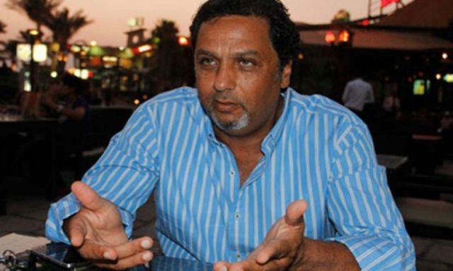 حازم عبدالعظيم: باسم يوسف سجن نفسه بسخريته من السيسي