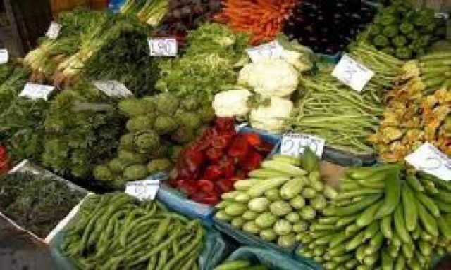 إرتفاع أسعار الخضروات بسبب جشع التجار وعدم إلتزامهم بالأسعار الإسترشادية