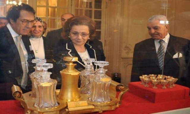 ”زاهى حواس” يكشف علاقته بسوزان مبارك