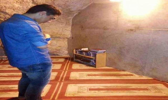 بالصور .. محمد عساف يصلي في المسجد الأقصى ويشارك بفعاليات Arab Idol3