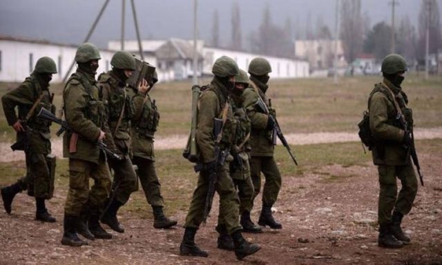 اتفاق بين موسكو وكييف حول سحب العسكريين الأوكرانيين من القرم
