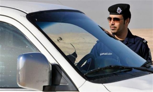 حرامي يسرق ضابط في وزارة الدفاع الكويتي