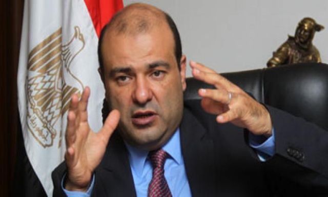 ”وزير التموين ”يعلن خطين ساخنين لتلقي شكاوى المواطنين
