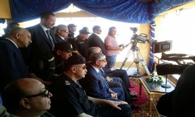 بالصور: وزير الداخلية يشهد بيان عملى لرجال مكافحة الإرهاب والجريمة بأكاديمية الشرطة