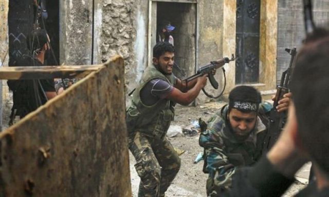 تجدد الاشتباكات بين القوات السورية وفصائل المعارضة المسلحة بريف دمشق