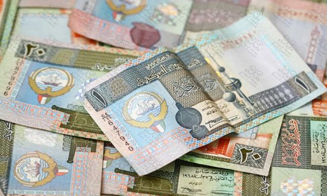 استقرار اليورو وتراجع الدينار الكويتى أمام الجنيه المصرى