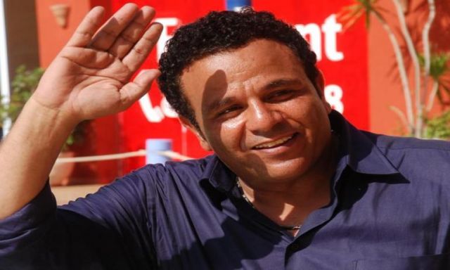 محمد فؤاد يتوجه لـ”السعودية” لأداء مناسك العمرة