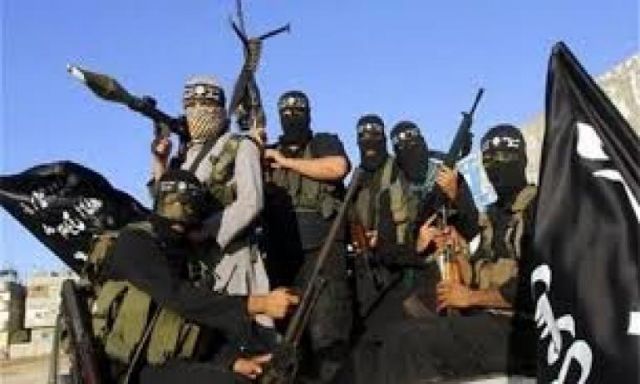 سيناتور أمريكي يعترف: واشنطن تمول ”داعش” وتنظيم القاعدة