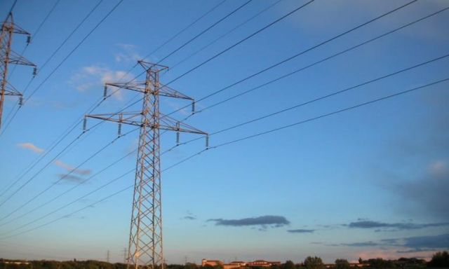 وزارة الكهرباء تهدد بقطع التيار فى الساعات القادمة