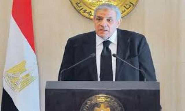 ”الوطن ” الإماراتية : الحكومة المصرية لا تملك غير السعي لتخفيض عجز الموازنة