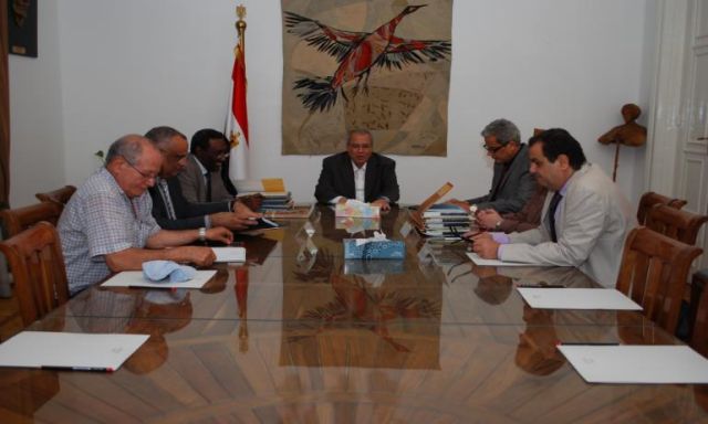 وزير الثقافة يعقد إتفاقاً مع اليونسكوعلي إقامة مهرجان النيل للثقافة الإفريقية فى مارس 2015