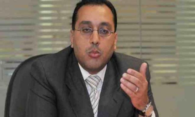 وزير الإسكان يبحث مع محافظ جنوب سيناء مشكلات المحافظة