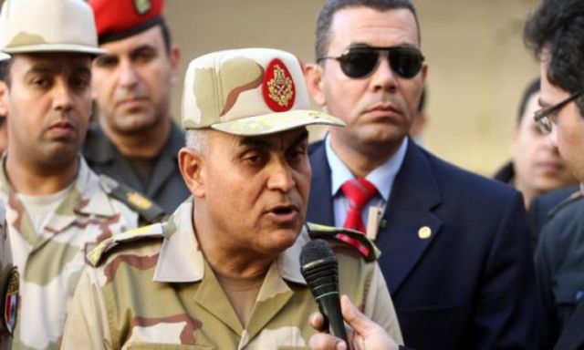 اليوم ..وزير الدفاع يحتفل بعيد الفطر مع اسر شهداء القوات المسلحة
