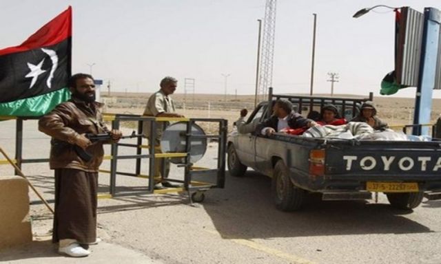 وزارة الخارجية تتابع أوضاع المصريين على الحدود ”الليبية -التونسية”