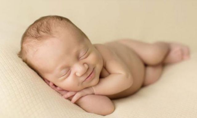 شاهد .. صور رائعة تظهر براءة الأطفال حديثى الولادة