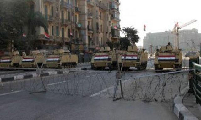 قوات الأمن تكثف من تواجدها بمداخل ميدان التحرير
