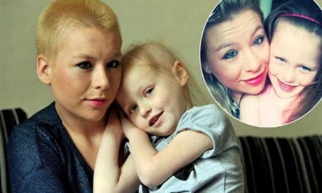 بريطانية تشخص إصابة ابنتها بسرطان الدم على جوجل