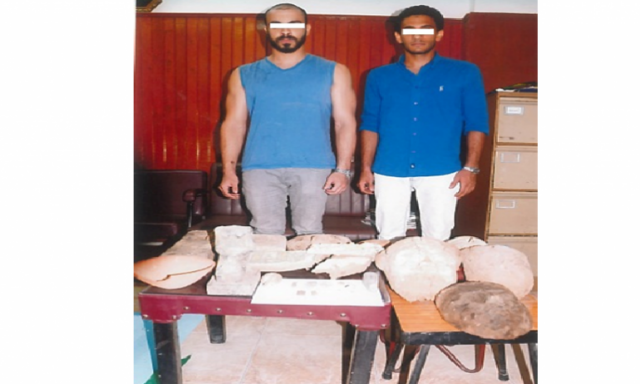 بالصور مباحث شرطة السياحة والآثار بالفيوم تلقى القبض شخصان بحوزتهما 30 قطعة أثرية