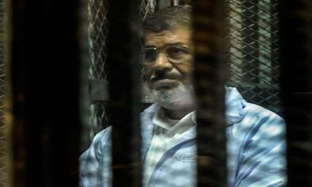 وصول مرسى وقيادات الإخوان لأكاديمية الشرطة لإستئناف محاكمتهم فى قضية الهروب الكبير