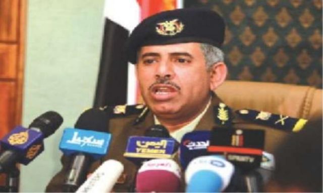 وزير الداخلية اليمني يترك البلاد ويرفض استمراره في الحكومة الجديدة مع سيطرة الحوثيين على صنعاء