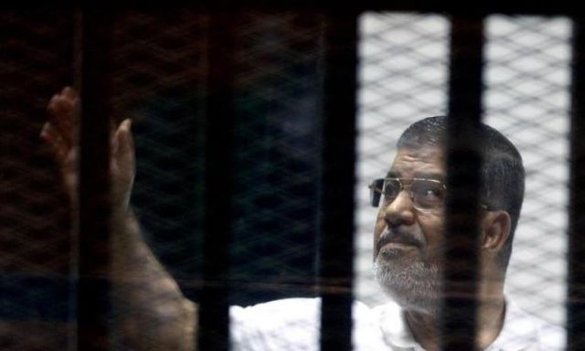 إحالة طلب محاكمة مرسى فى التخابر فى المحاكم العسكرية إلى مفوضية الدولة