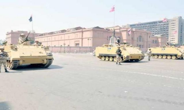 إغلاق ميدان التحرير أمام حركة مرور السيارات والمشاه