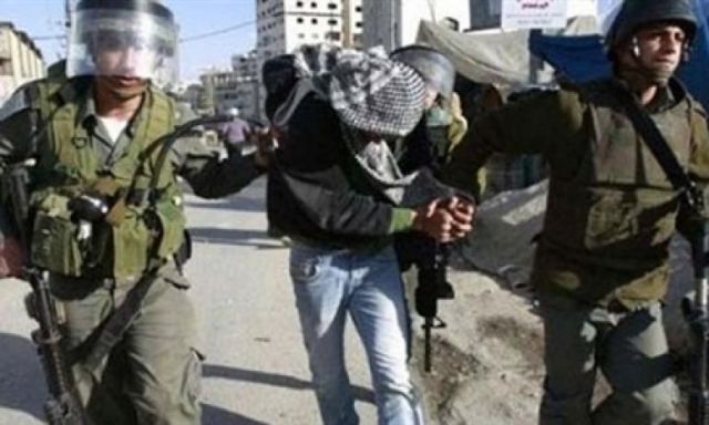 قوات الاحتلال تشن حملة اعتقالات ضد الفلسطينيين في القدس والخليل