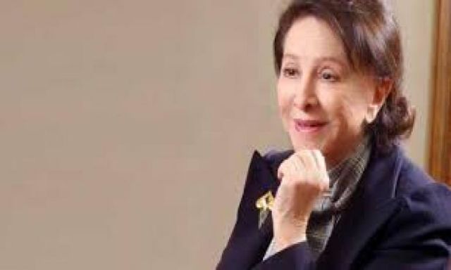 أسرة سيدة الشاشة العربية فاتن حمامة تؤكد خبر وفاة الفنانة عن عمر يناهز الـ 84 عاما