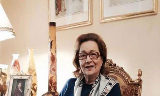 عاجل ..سوزان مبارك  تهاجم  الرئيس السيسى  فى مذكراتها و تكشف  تفاصيل علاقته بمبارك