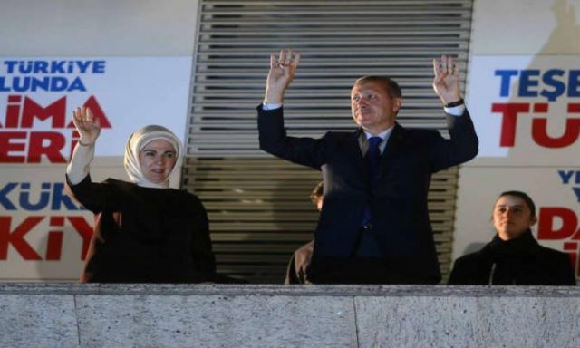 عاجل ..أردوغان يغلق قنوات الاخوان التى تبث من تركيا و يطرد قيادات الجماعة من اسطنبول
