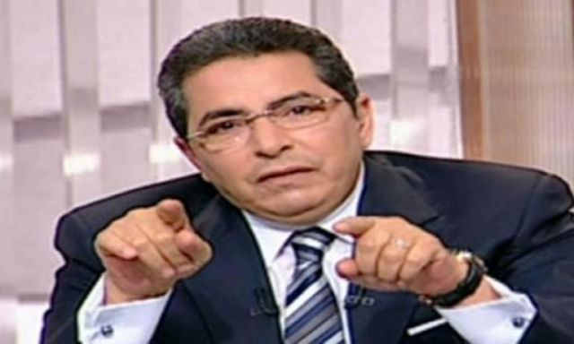 محمود سعد يطالب بسجن أي مصري يظهر على شاشة ”الجزيرة”