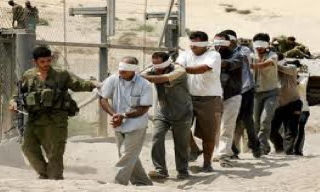 50 أسير حر يعلنون تضامنهم مع الأسري بالسجون الإسرائيلية