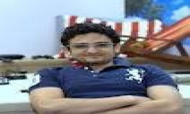” وائل غنيم ” يوقع عقد افتراضي لتأييد أبو الفتوح