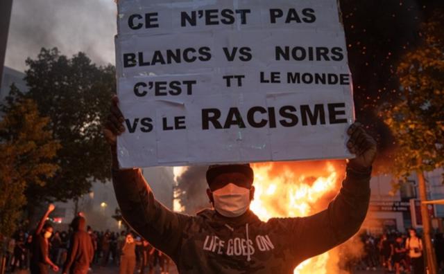 تظاهرات شعبية في فرنسا