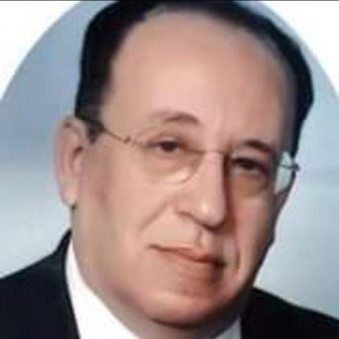 رئيس جامعة القاهرة ينعي الدكتور حامد طاهر